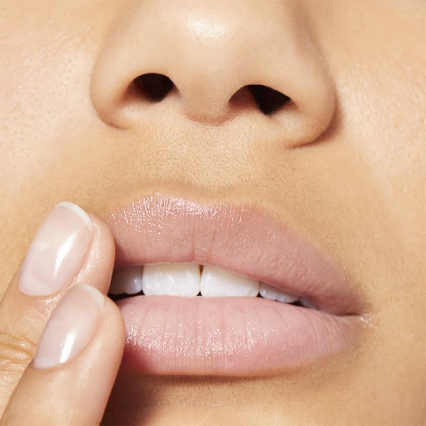 Nuxe Sweet Lemon Dudak Balmı 15 g